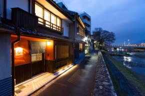  Kyotoya Kamogawagojo  Киото